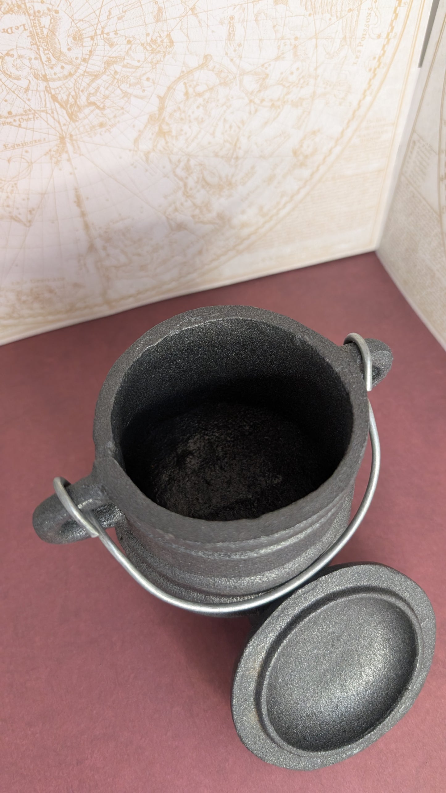 Smedium layered Cauldron